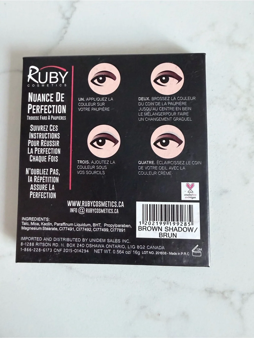 Shades of Perfection Smokey Eyeshadow Kit - Black & Red